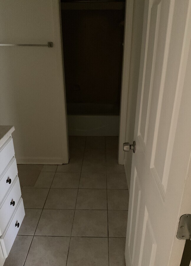 Photo - 1278 N River Rd