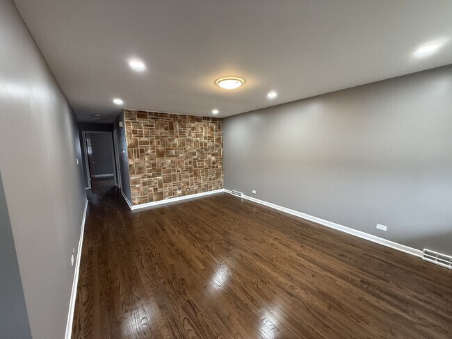 Photo - 7616 S Lorel Ave