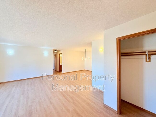 Photo - 5011 NE 129th Ave