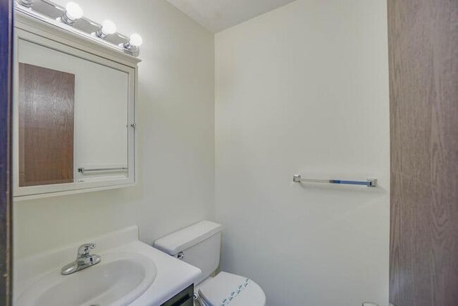 Photo - THREE BEDROOM TOWN HOME WITH GARAGE IN HAZEL DELL
