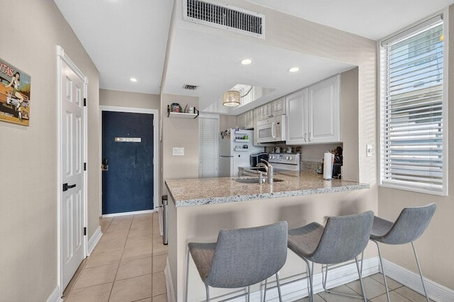 Photo - 1531 SE 15th St Unit 6