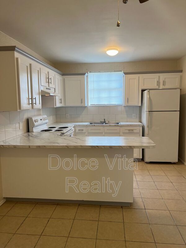 Photo - 225 N 28th St Unit Apt 1