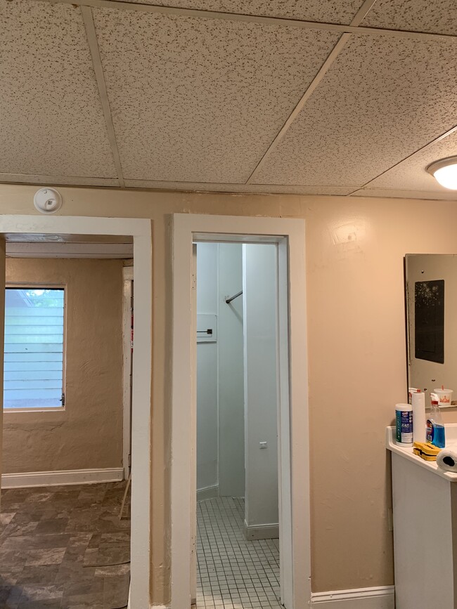 Building Photo - 24 2nd St SW Unit B Rental