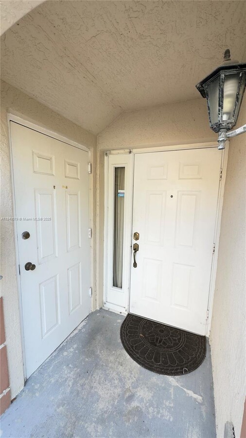Photo - 2920 SE 12th Rd Condo Unit 103-30