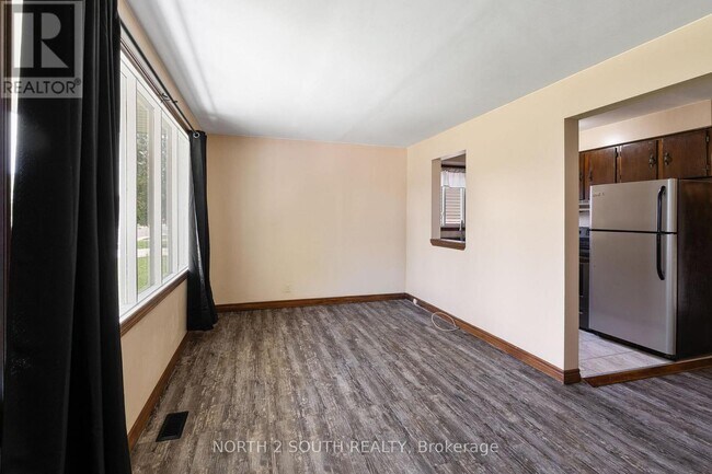 Photo - 1360 Goyeau St