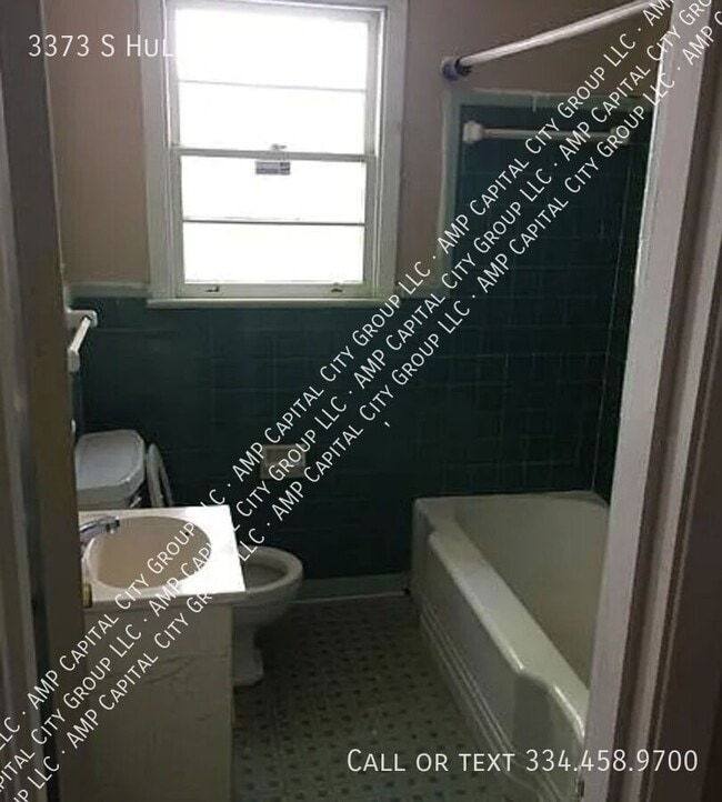 Photo - 3373 S Hull St