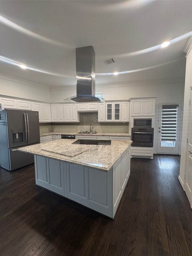 Photo - 150 Carson Ct