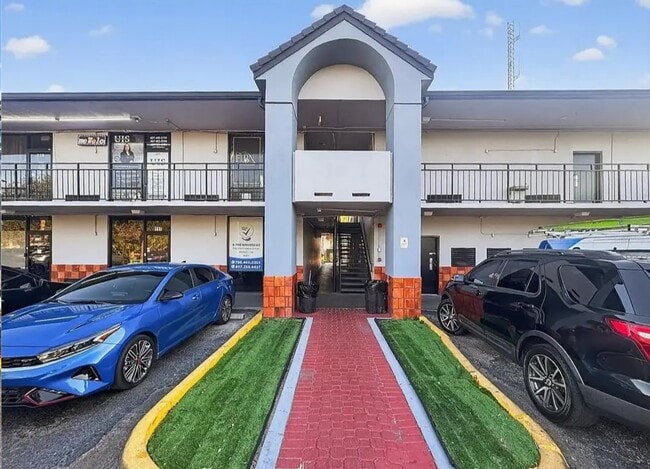 Building Photo - 8421 S Orange Blossom Trl Unit 1 45