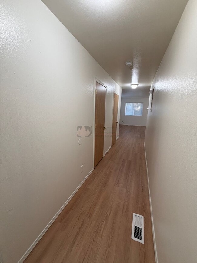 Photo - Charter Triplex #2023-LL723 Unit 990