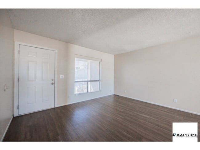 Photo - Modern 2/1 Upper-Level Mesa Apartment - St...
