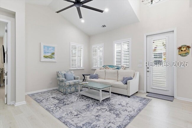 Photo - 271 Flip Side Ln