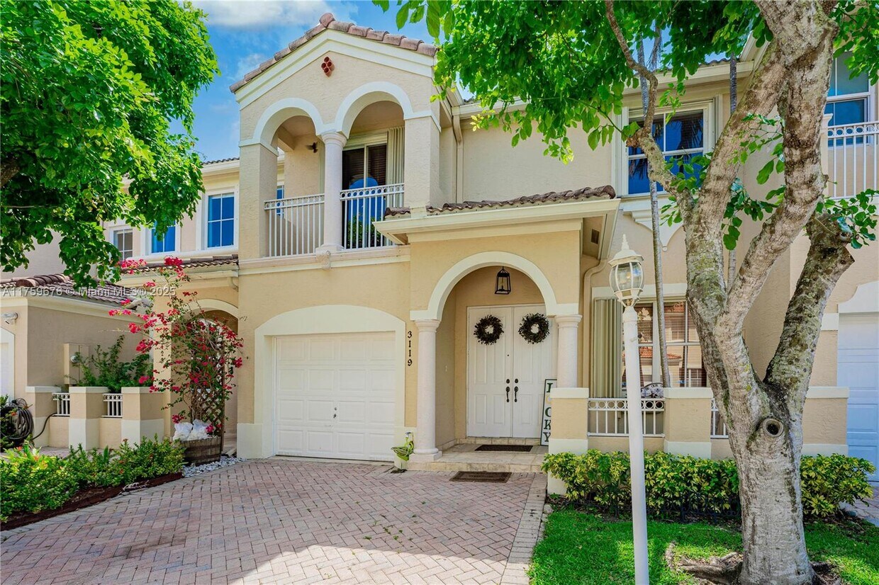 Photo - 3119 NW 101st Pl (Doral, FL)