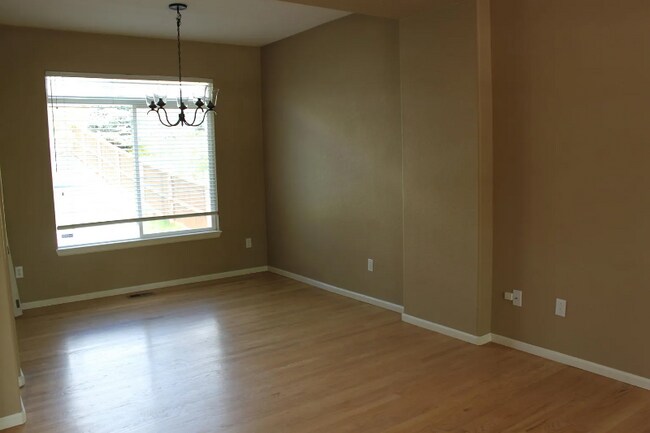 Photo - 10247 Willowbridge Way