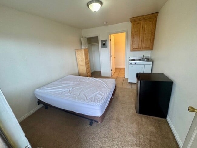 Photo - 1675 S State St