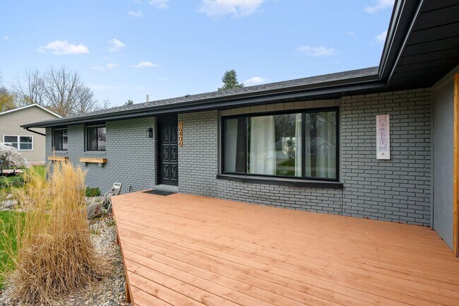 Photo - Three Bedroom Home in Schoolcraft