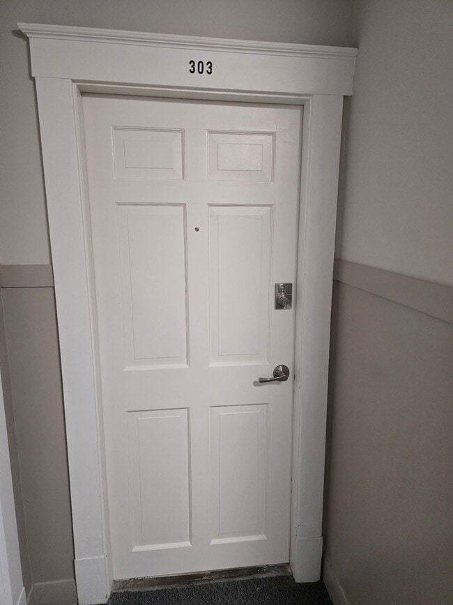 Photo - 1101 Elm St Unit 303