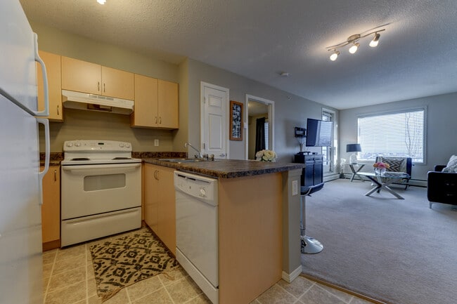 Photo - 40-540 Summerwood Blvd
