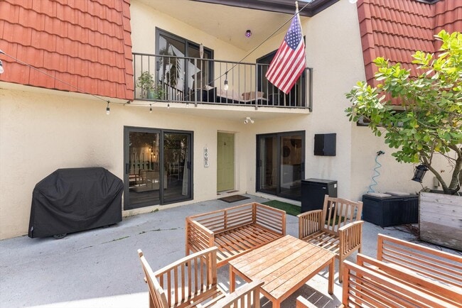 Photo - 3750 Victoria Dr