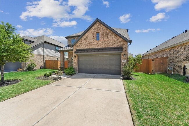 Building Photo - 908 Newport Crk Dr Rental