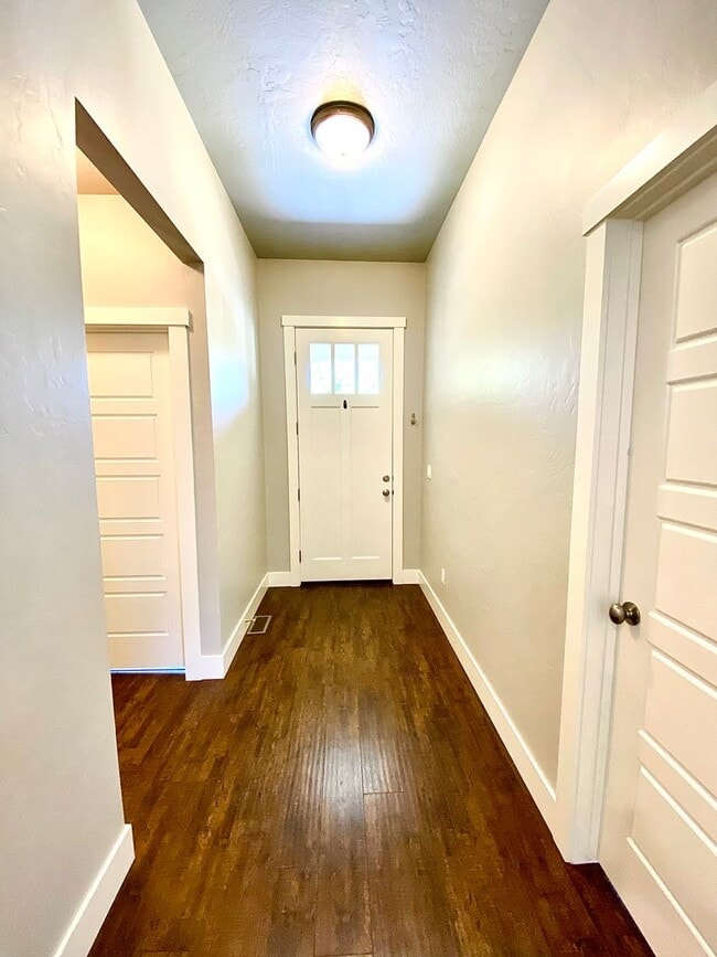 Photo - Beautiful 3 bed 2 bath in the popular Paramount community