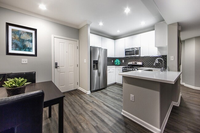 2 bdrm-2592 - Avana on Wilshire
