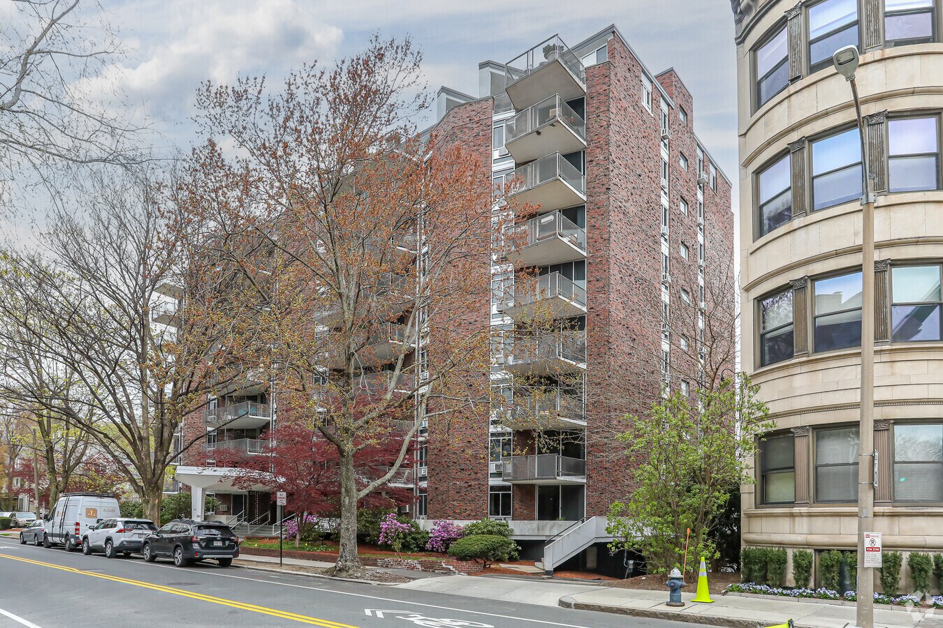 19 Winchester St alt - Winchester House Condominiums