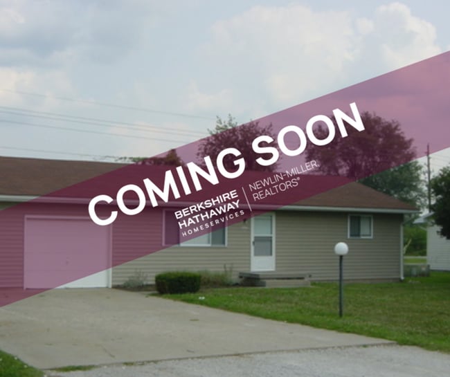 Building Photo - 2 Bedroom Duplex with Attached Garage