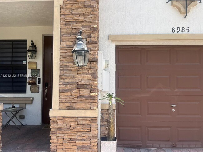 Photo - 8985 NW 98th Ave