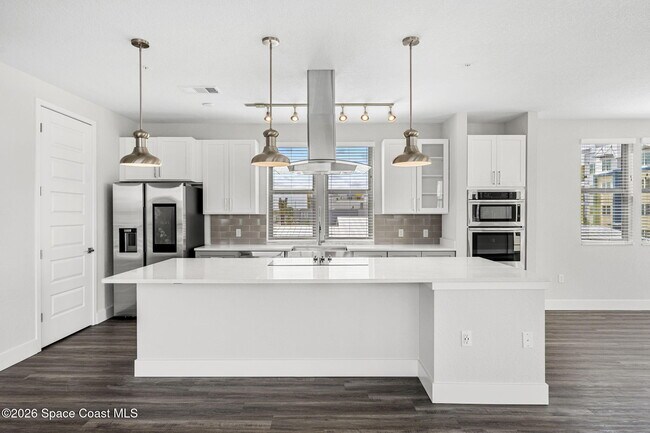 Photo - 8663 Ivanhoe Dr