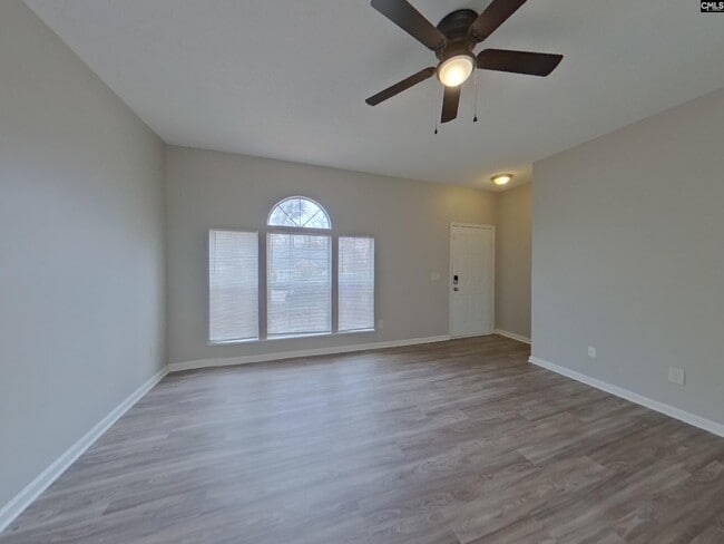 Photo - 62 Sweet Thorne Cir