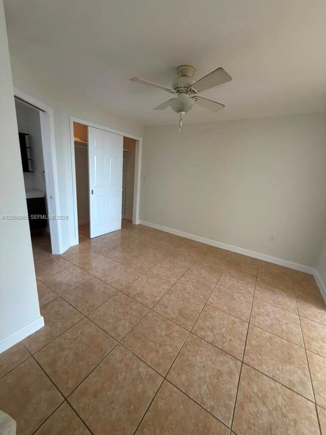 Photo - 17800 Atlantic Blvd Unidad PH15