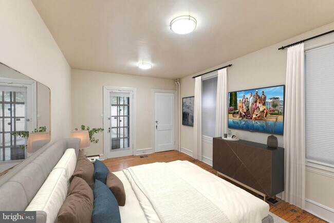 Photo - 2433 Fairmount Ave Unit 1