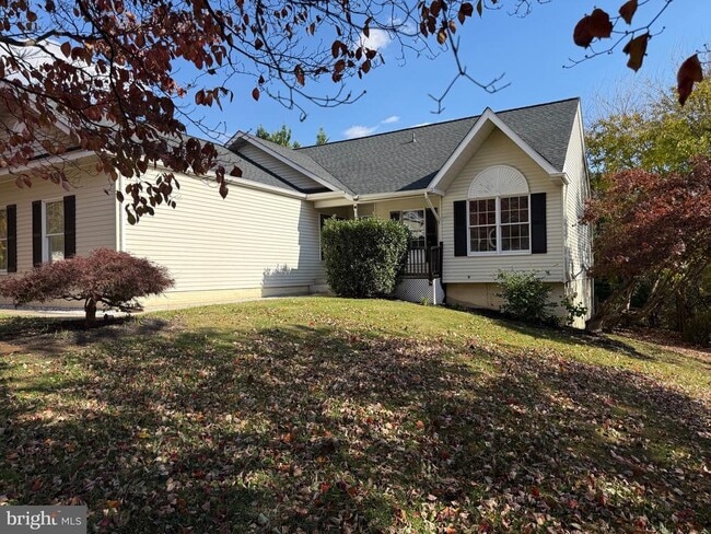 Photo - 445 Sawgrass Ct