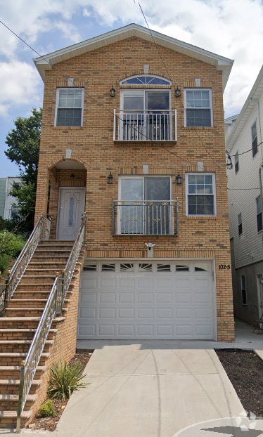Building Photo - 102 Western Ave Unit 1 Rental