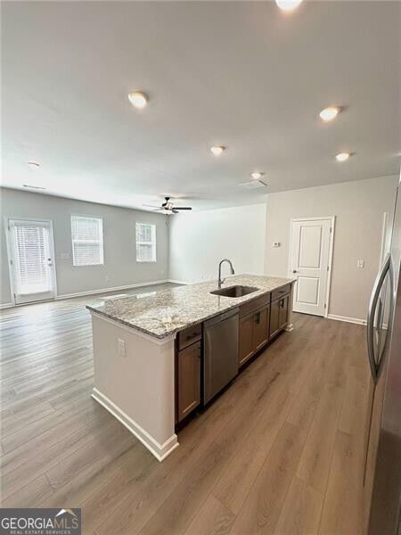 Photo - 520 Hayes Ln