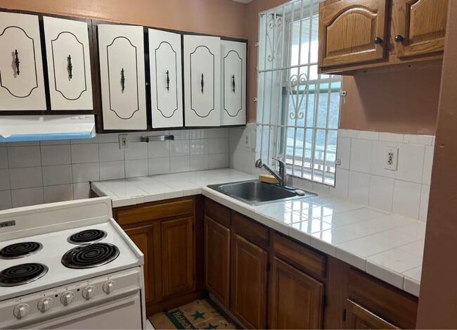 Photo - 2613 Bergenline Ave Unidad 8