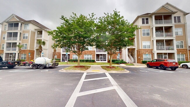 Building Photo - 11251 Campfield Dr Unit 2307