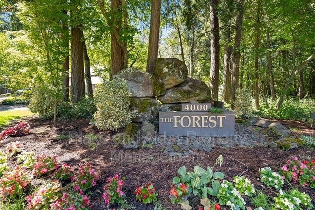 Photo - 4000 Carman Dr