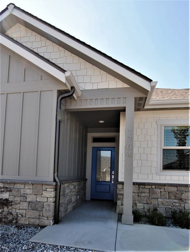 Photo - 1704/1706 Danny Boy Lane Duplex Unit #1704