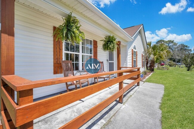 Photo - Beautiful 3 Bed 2 Bath Home located in his...