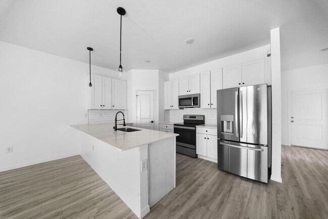 Photo - 528-528 SE 6th St Unit 528 SE 6th St