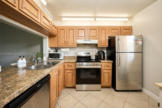 Photo - 940 NW 104th Ave Unit 203