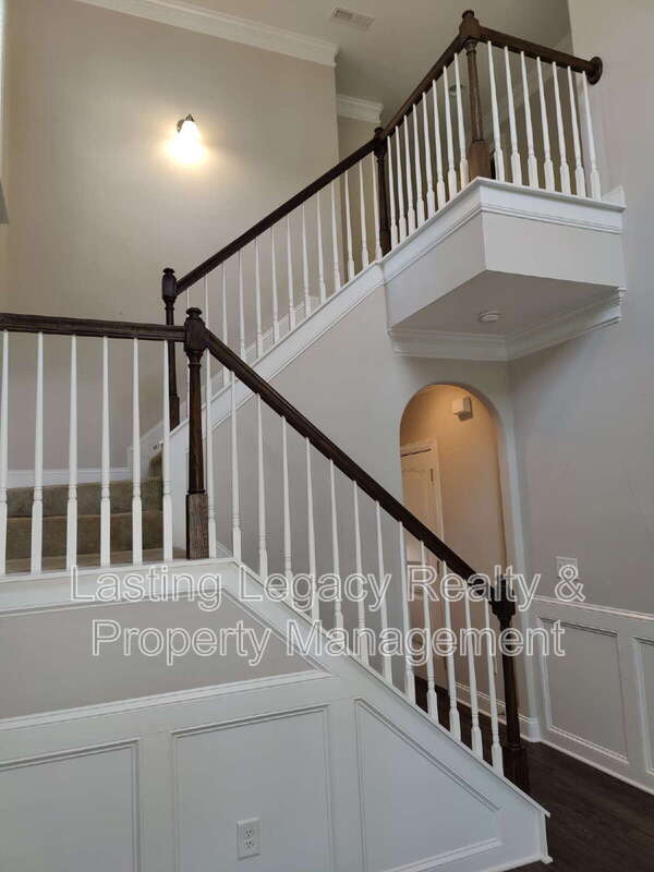 Photo - 847 Silver Leaf Dr
