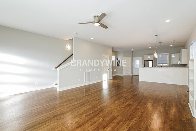 Photo - 563 Tulip Grove Rd