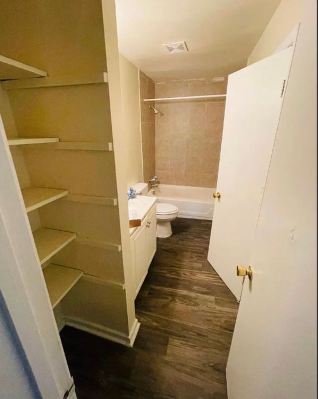 Photo - 8806 Leafycreek Dr