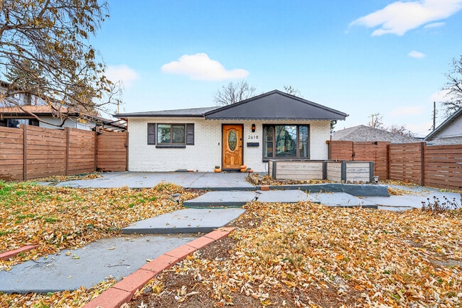 Building Photo - 2618 Meade St