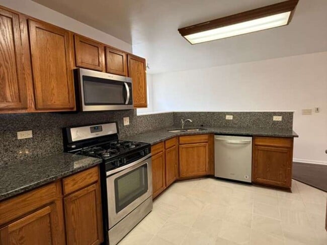 Photo - 345 Abington Woods Dr