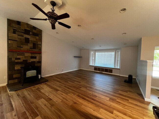 Photo - Beautiful 4BD in Birch Bay Village!