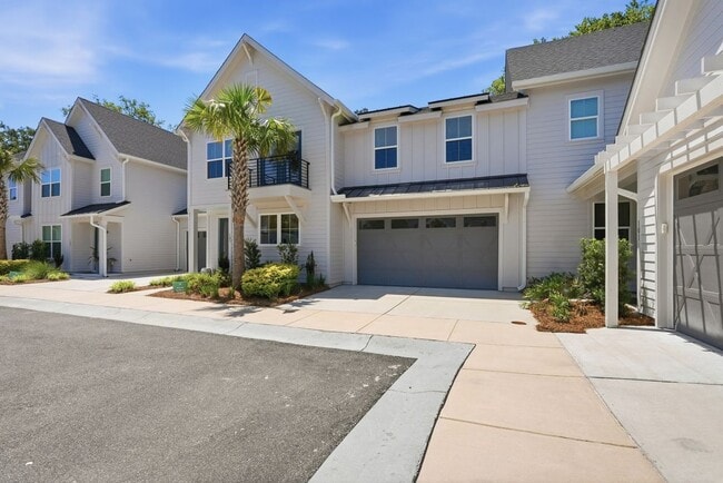 Photo - 105 Risewell Ct
