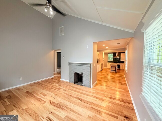 Photo - 1894 North Ave NW